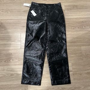 Aritzia Babaton New command pants in black noir- never worn, still has tags